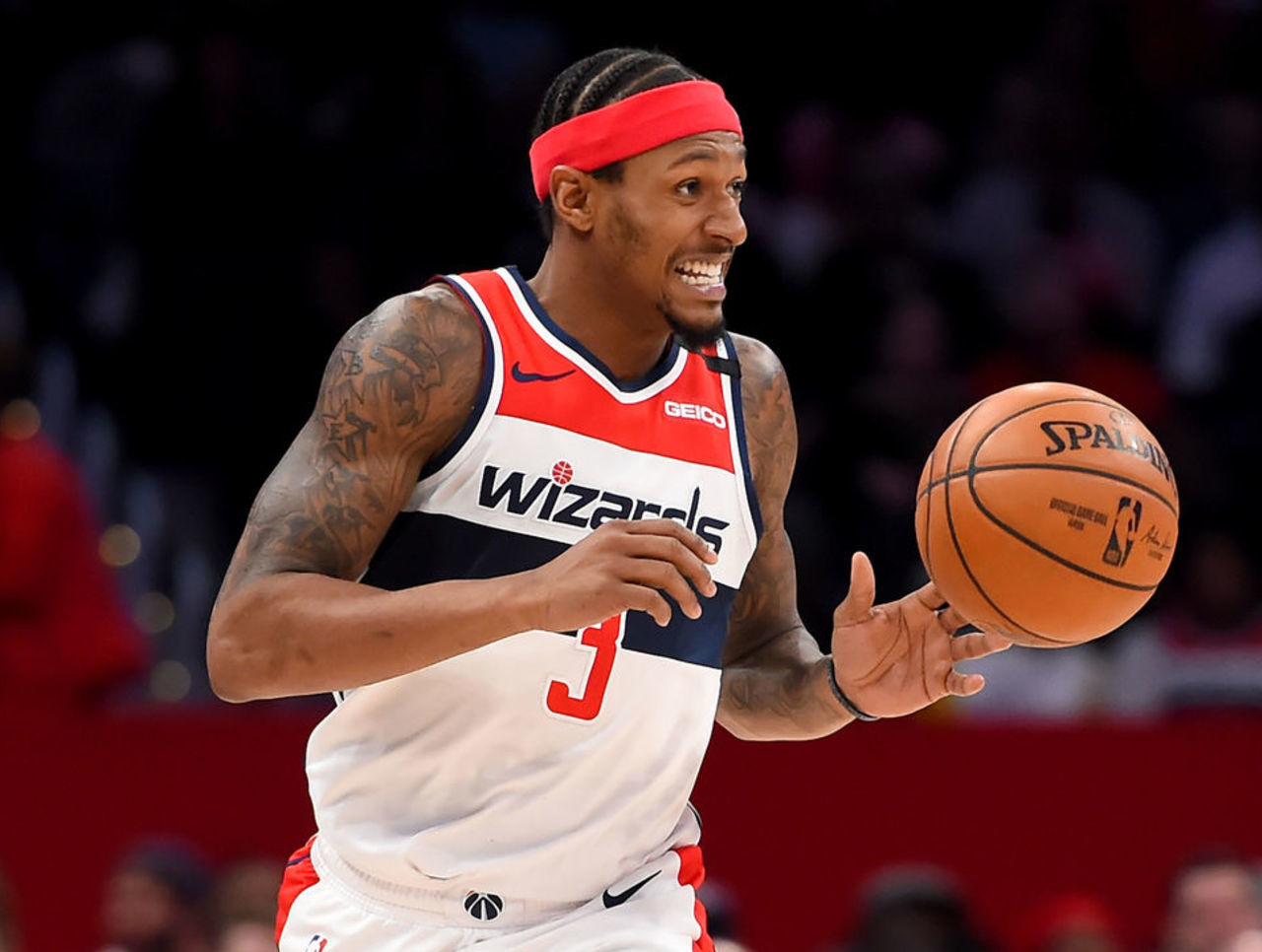 助攻边锋打 助攻边锋打