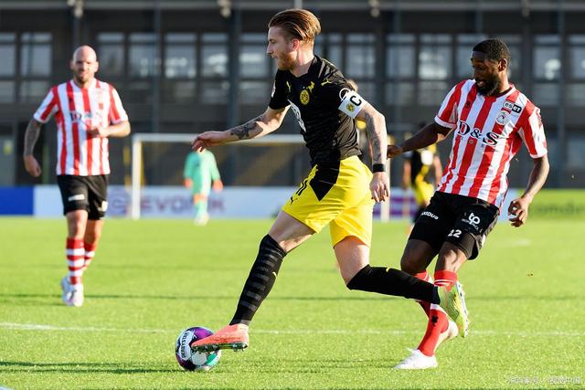 阵地战中不 阵地战中不