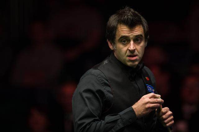 对冲或通过 对冲或通过